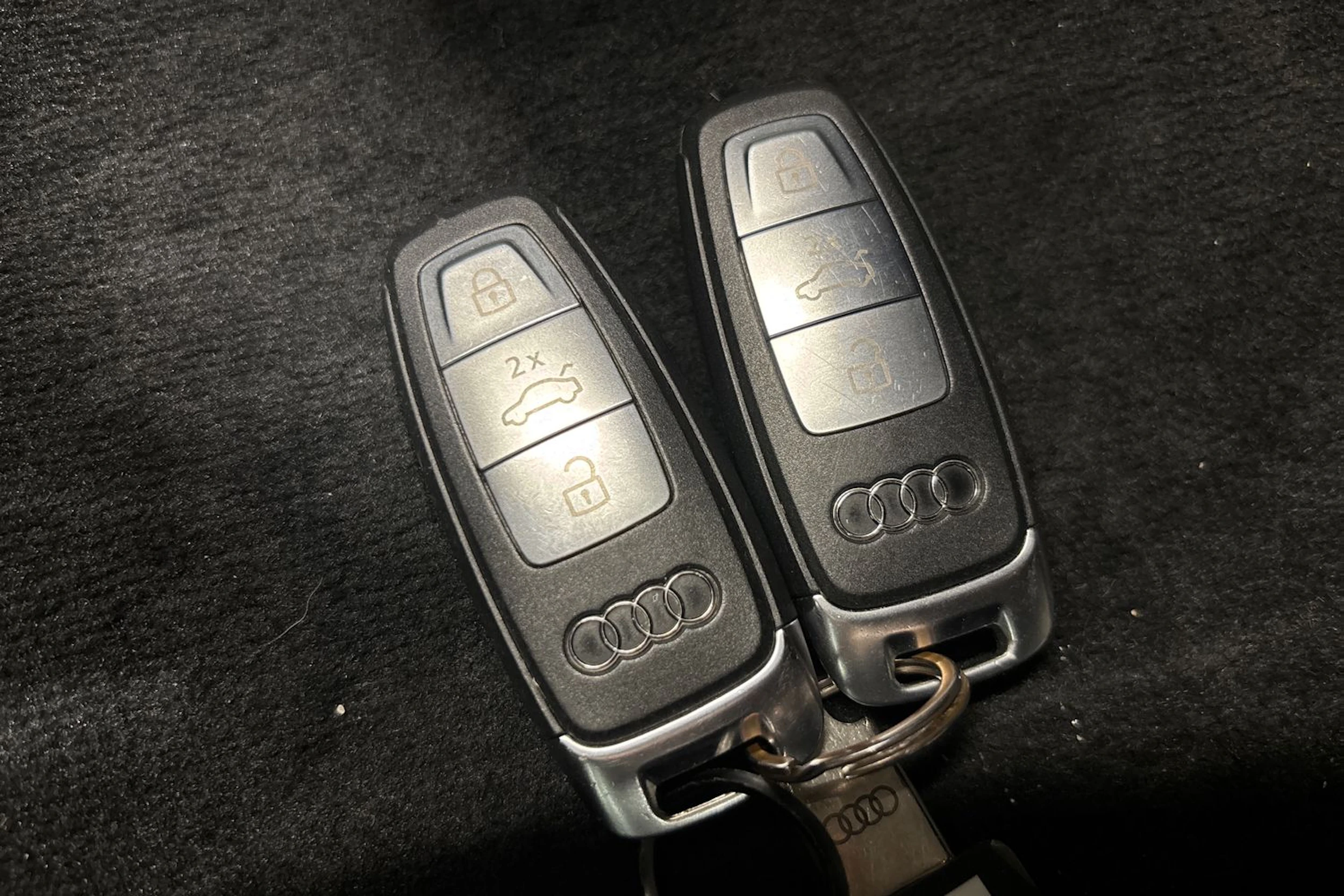 musta Audi Q4 e-tron 2023 kuva 35.