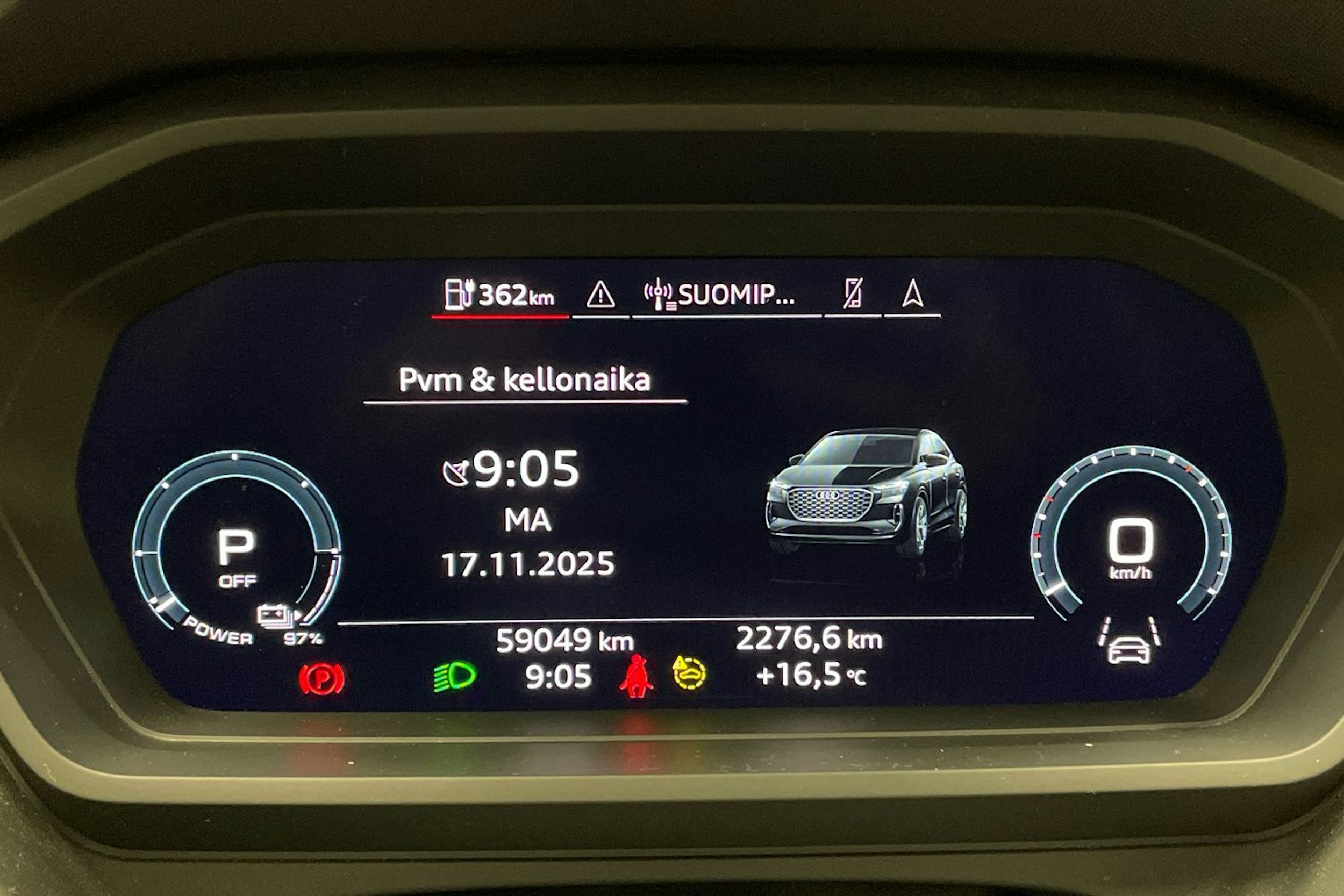 Harmaa Audi Q4 e-tron 2023 kuva 15.