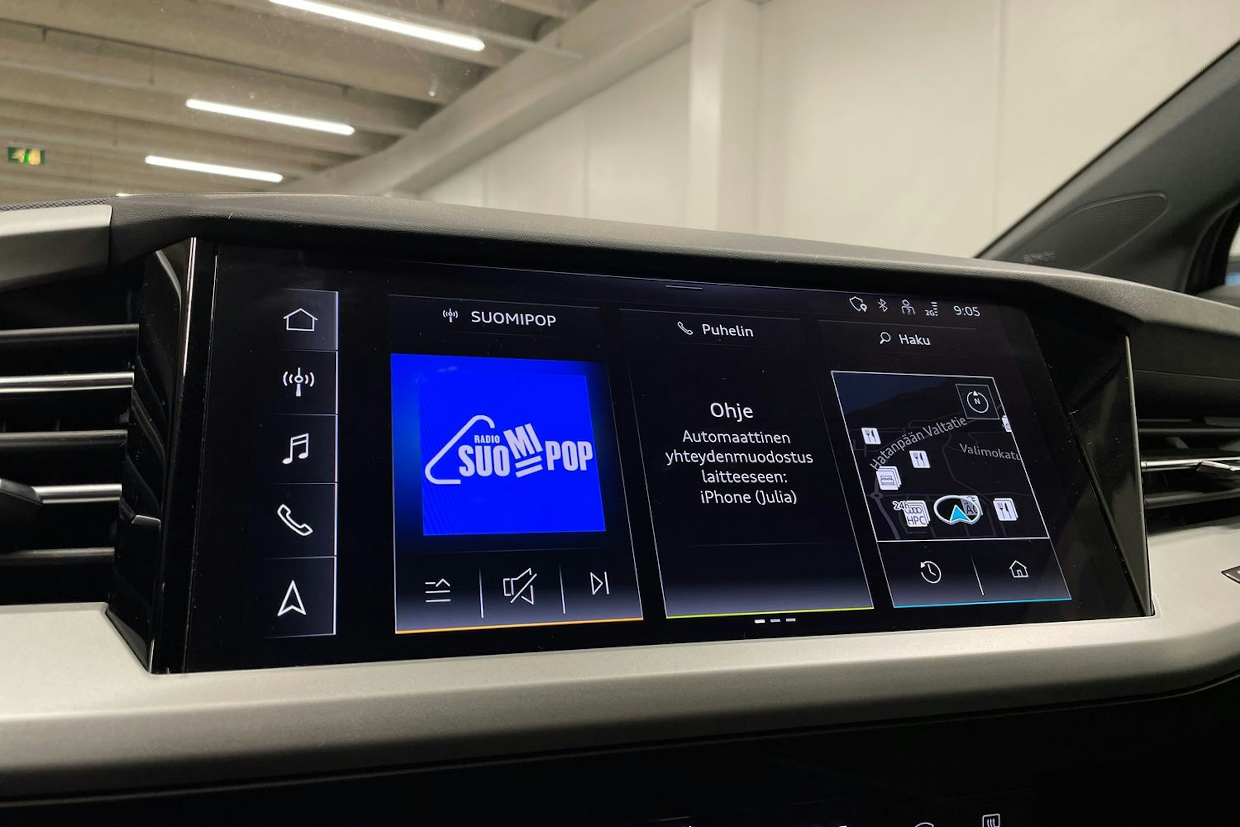 Harmaa Audi Q4 e-tron 2023 kuva 16.