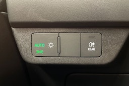 Harmaa Audi Q4 e-tron 2023 kuva 26.