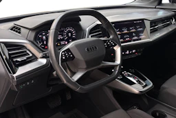 sininen Audi Q4 e-tron 2023 kuva 6.