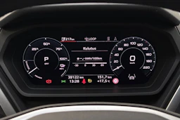 sininen Audi Q4 e-tron 2023 kuva 12.