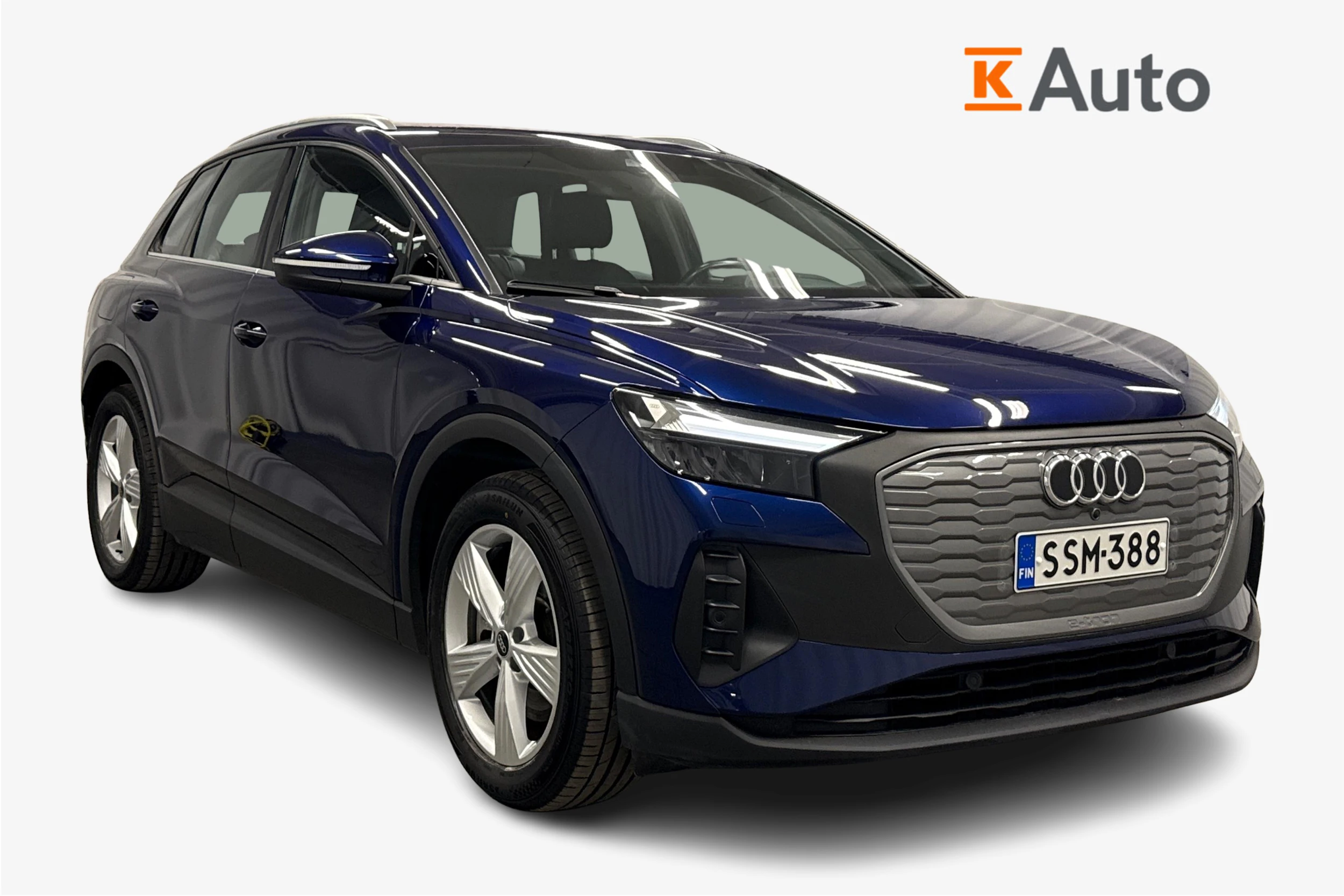 sininen Audi Q4 e-tron 2023 kuva 1.