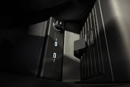 sininen Audi Q4 e-tron 2023 kuva 26.