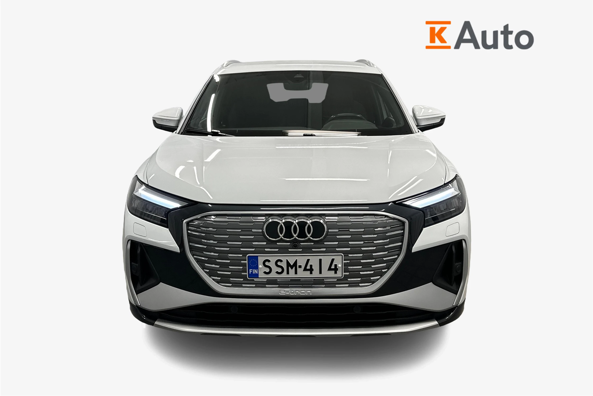 valkoinen Audi Q4 e-tron 2023 kuva 4.