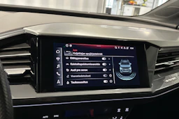 valkoinen Audi Q4 e-tron 2023 kuva 20.