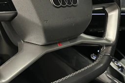 valkoinen Audi Q4 e-tron 2023 kuva 29.