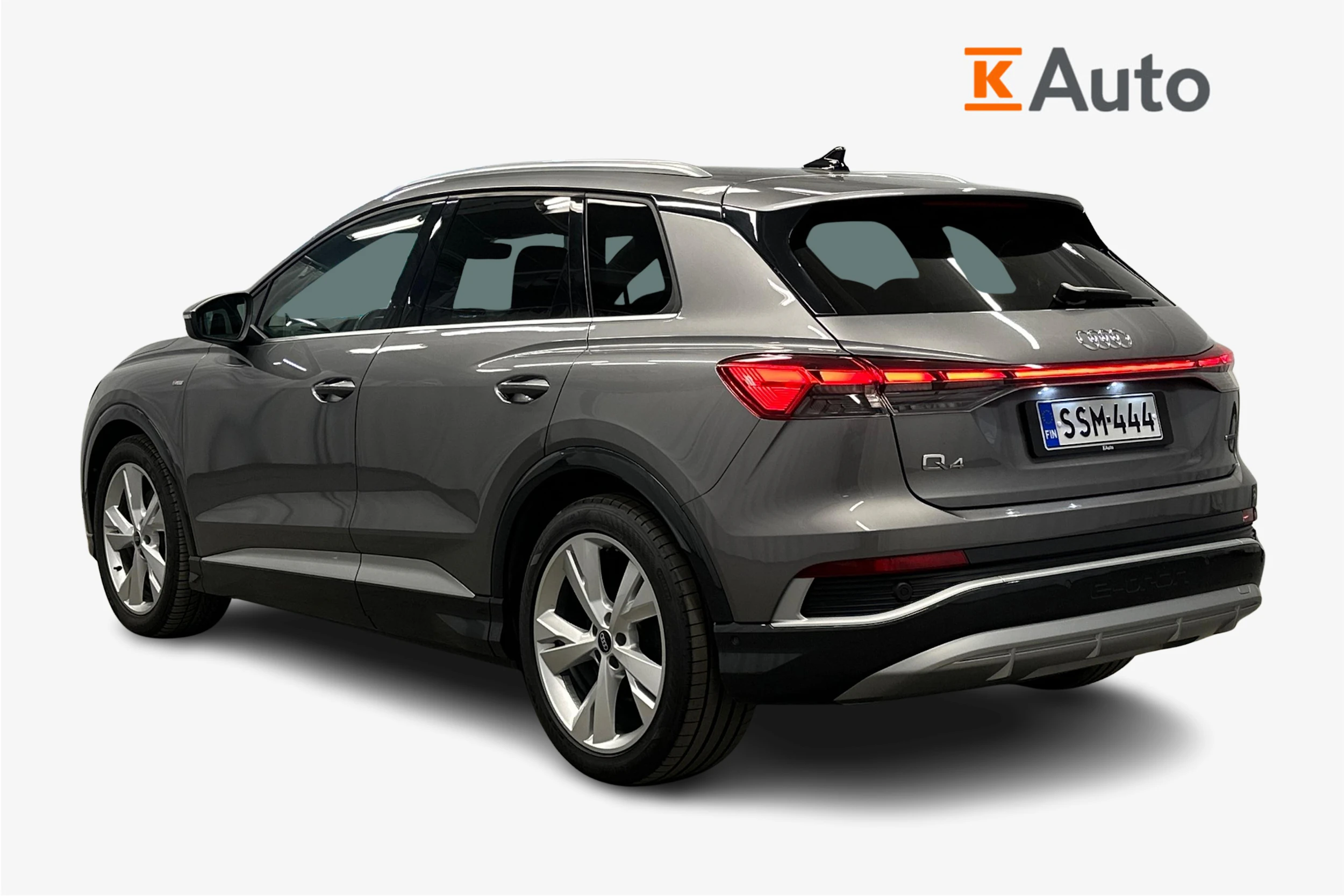 harmaa Audi Q4 e-tron 2023 kuva 3.
