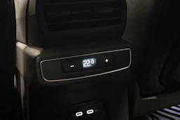 harmaa Audi Q4 e-tron 2023 kuva 17.