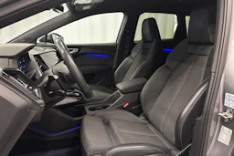 harmaa Audi Q4 e-tron 2023 kuva 18.