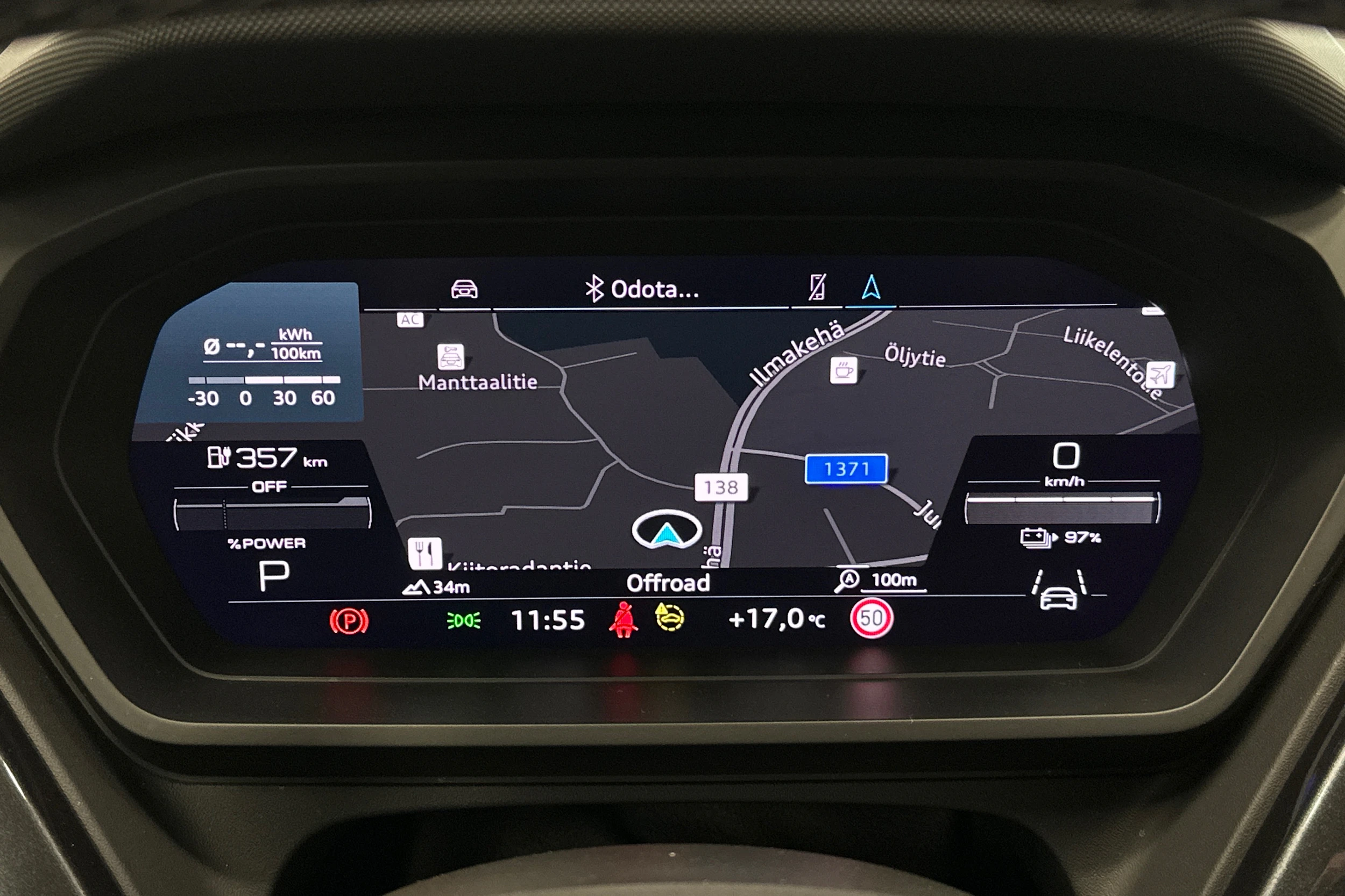 harmaa Audi Q4 e-tron 2023 kuva 23.