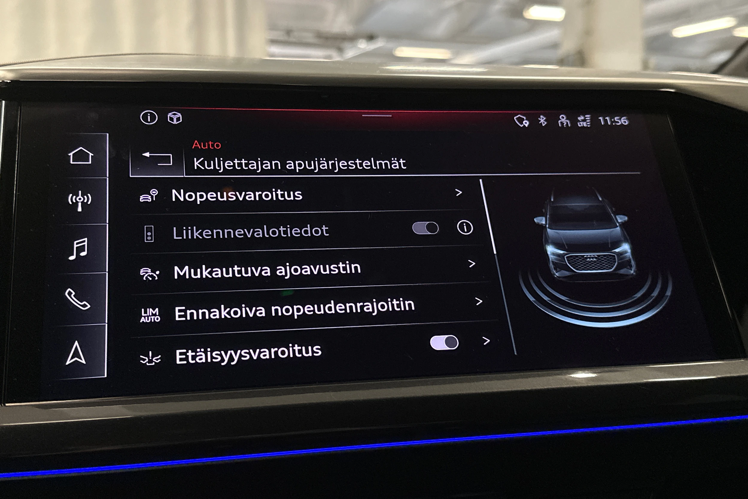 harmaa Audi Q4 e-tron 2023 kuva 29.