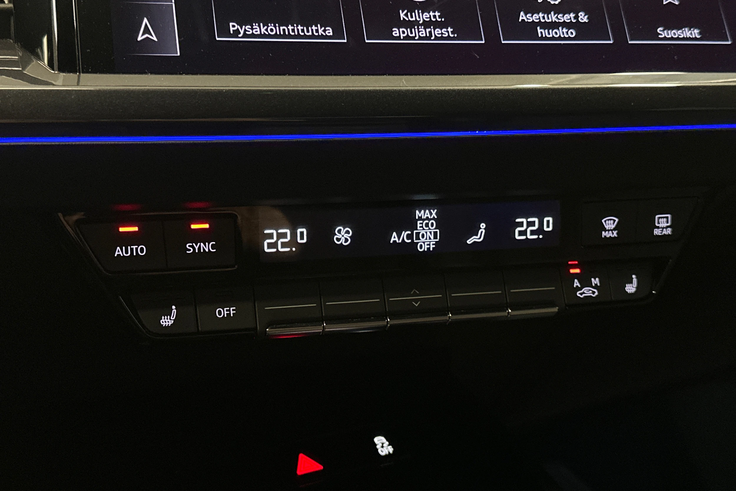 harmaa Audi Q4 e-tron 2023 kuva 32.