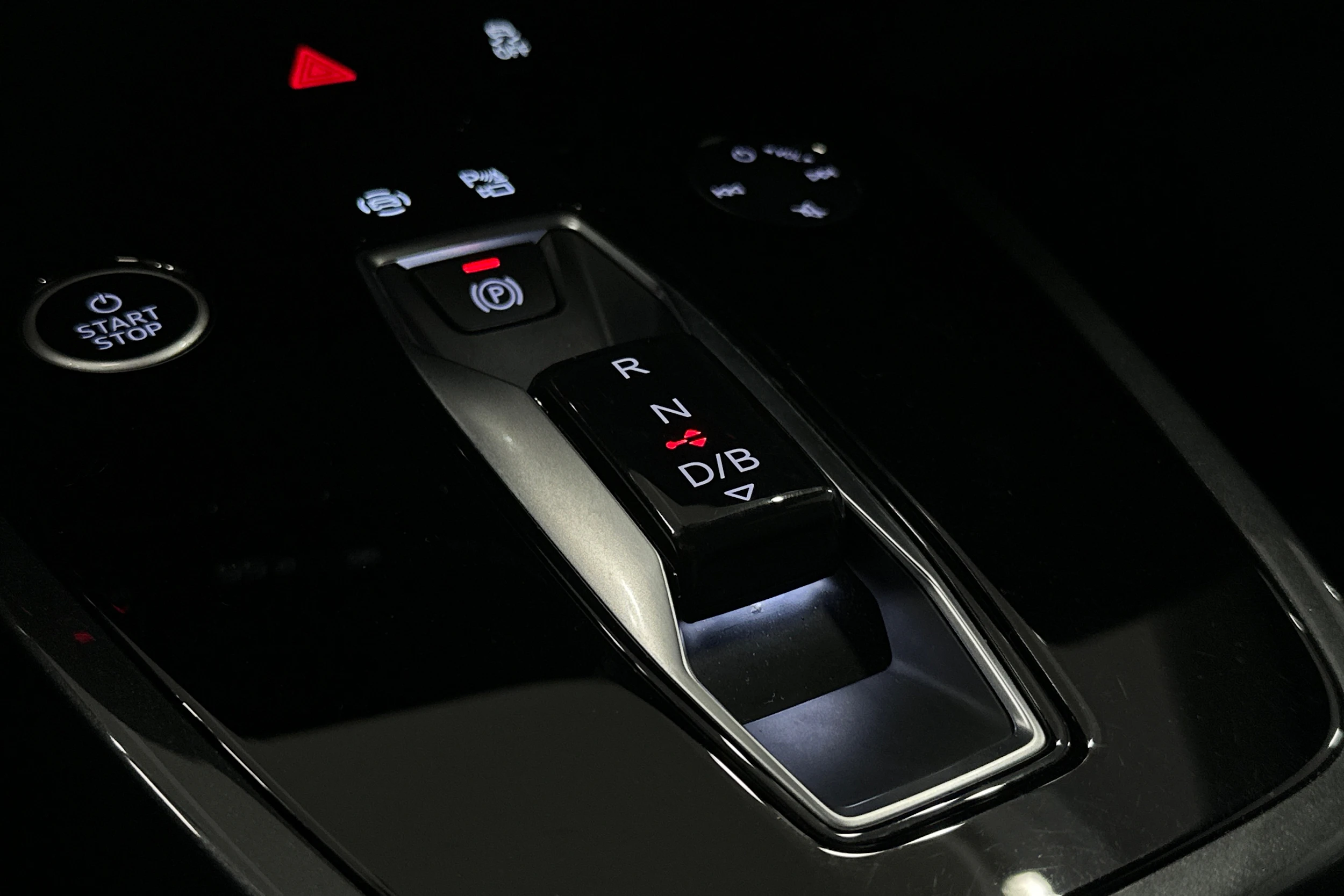 harmaa Audi Q4 e-tron 2023 kuva 33.