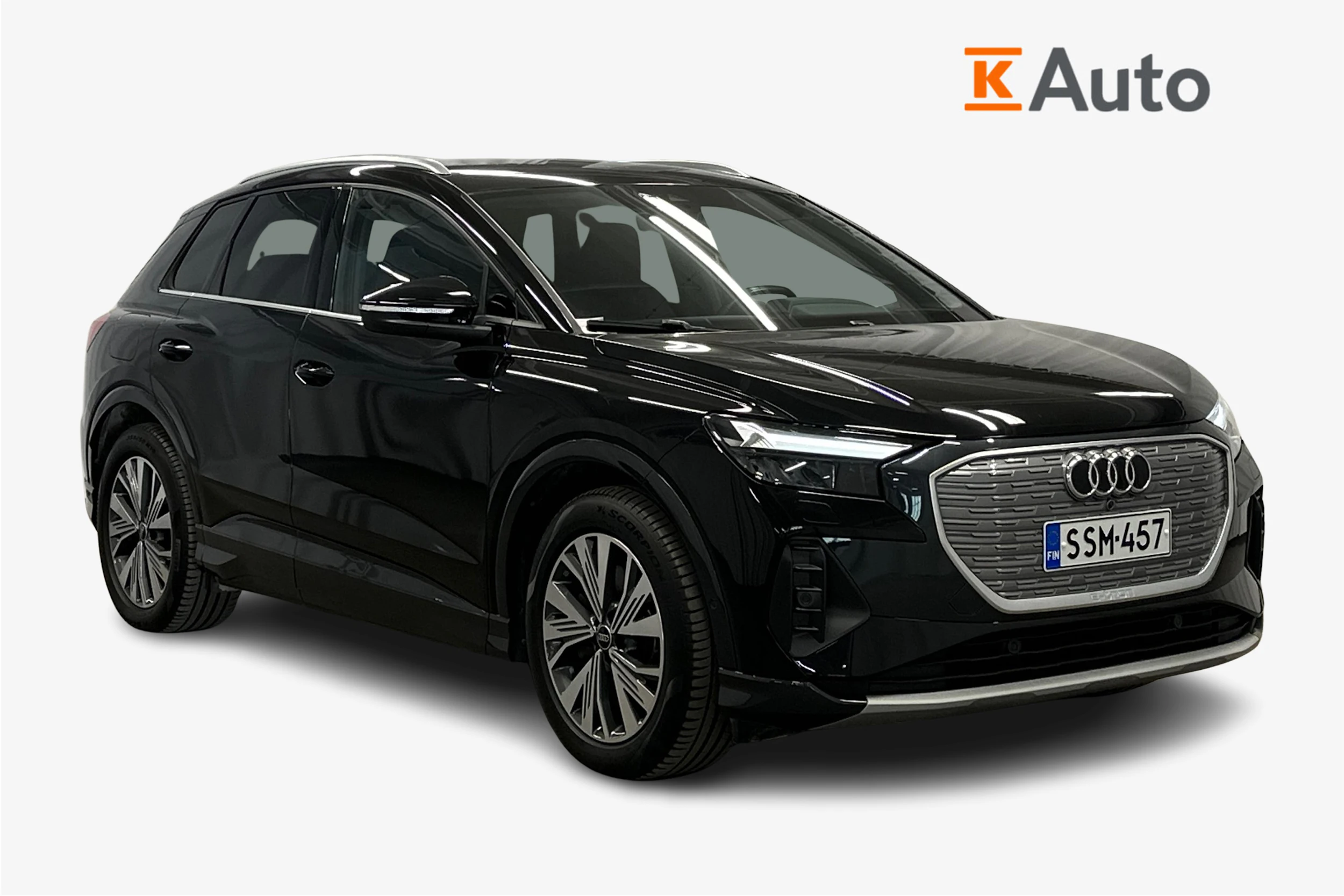 musta Audi Q4 e-tron 2023 kuva 1.