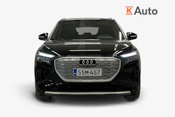 musta Audi Q4 e-tron 2023 kuva 5.