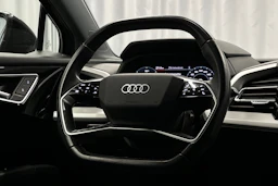 musta Audi Q4 e-tron 2023 kuva 19.