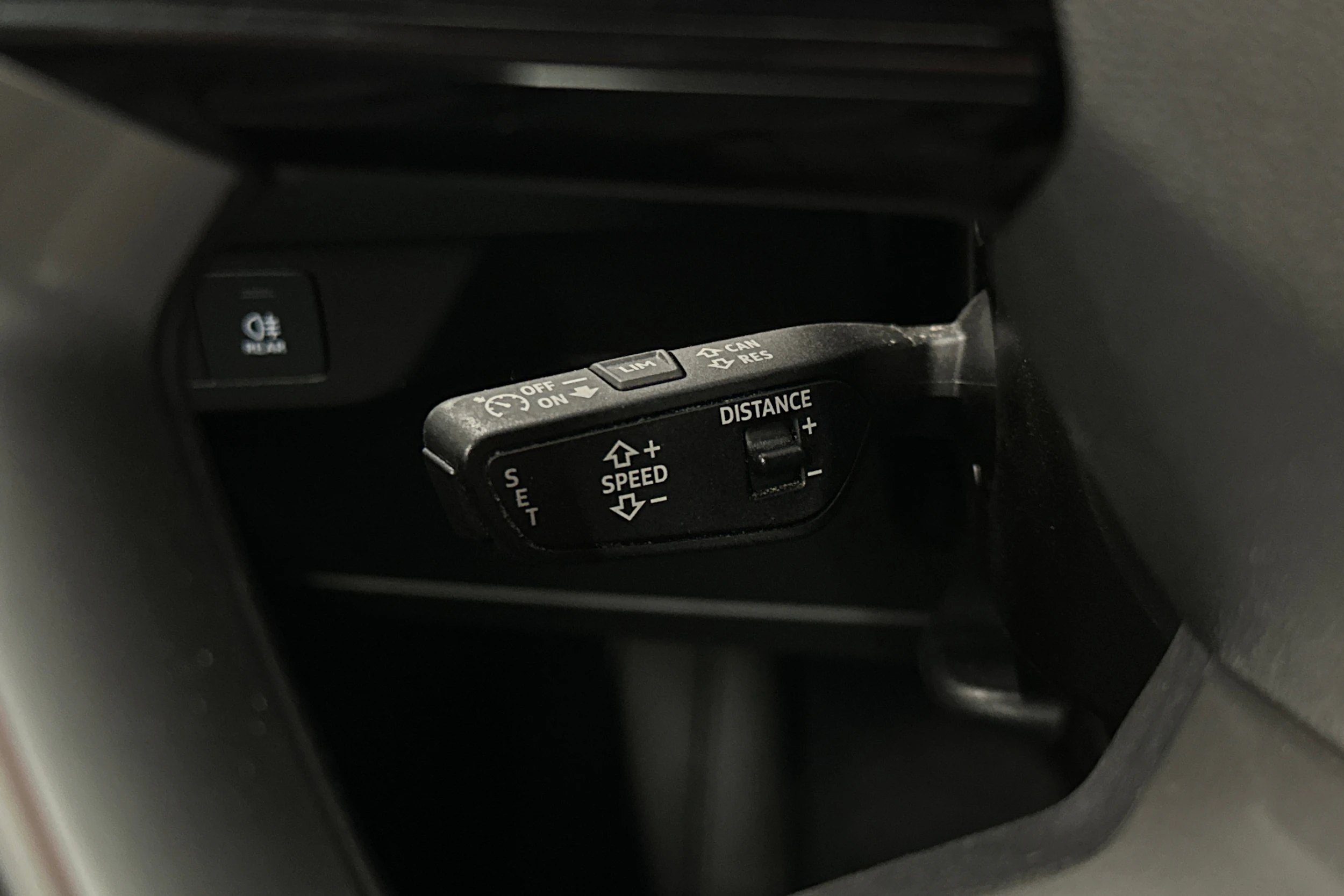 musta Audi Q4 e-tron 2023 kuva 22.