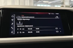 musta Audi Q4 e-tron 2023 kuva 25.