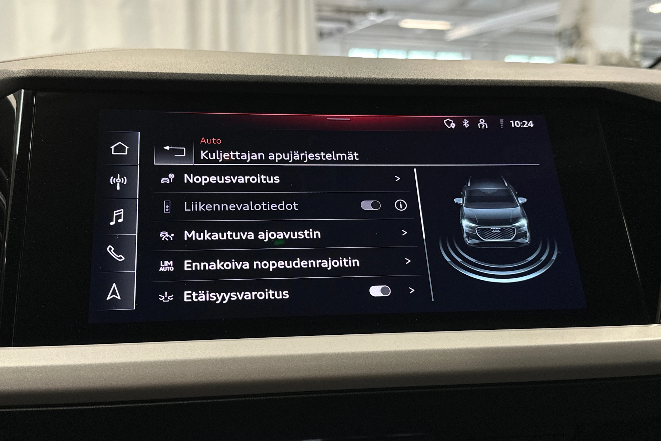 musta Audi Q4 e-tron 2023 kuva 26.