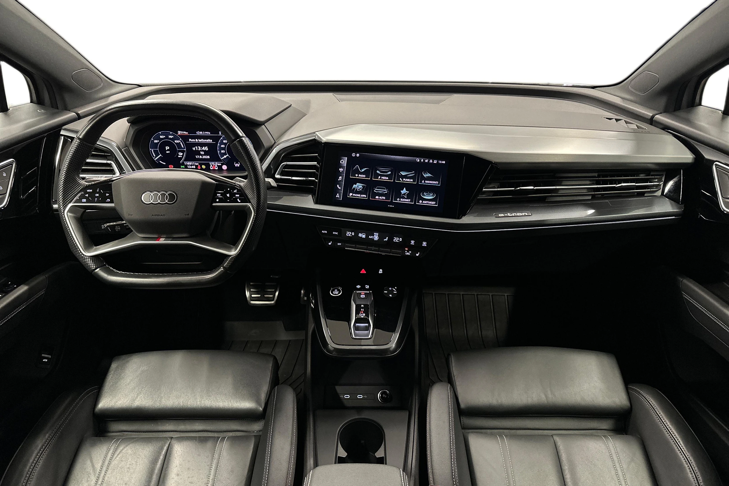 harmaa Audi Q4 e-tron 2023 kuva 7.