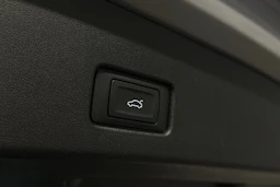 harmaa Audi Q4 e-tron 2023 kuva 12.