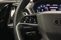 harmaa Audi Q4 e-tron 2023 kuva 17.