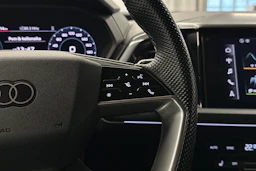 harmaa Audi Q4 e-tron 2023 kuva 18.