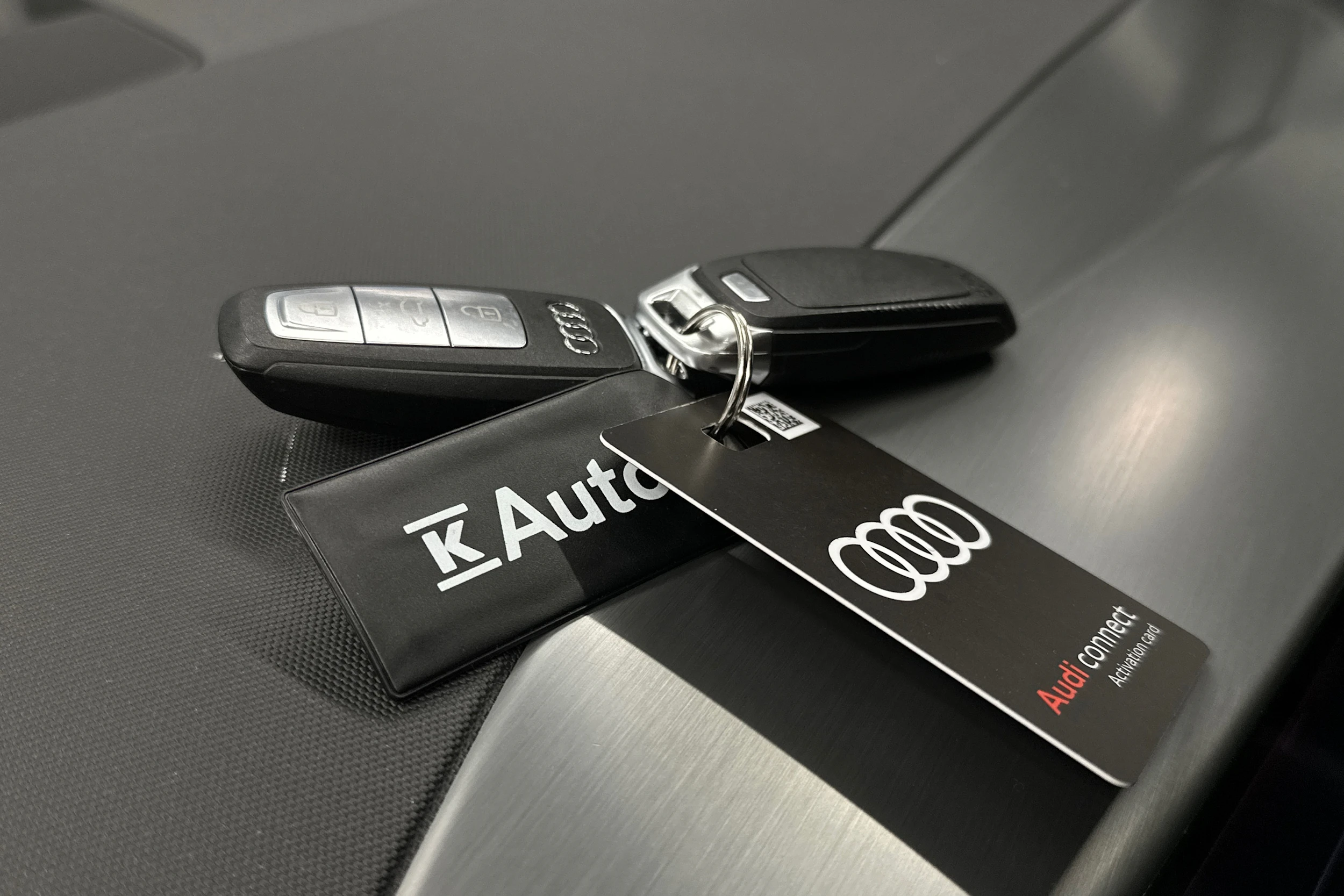 harmaa Audi Q4 e-tron 2023 kuva 29.