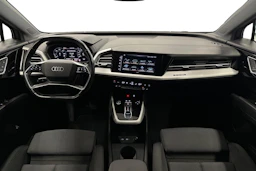 harmaa Audi Q4 e-tron 2023 kuva 7.