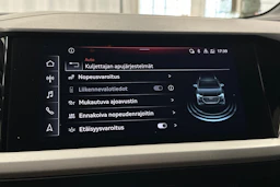 harmaa Audi Q4 e-tron 2023 kuva 23.