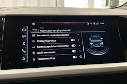 harmaa Audi Q4 e-tron 2023 kuva 24.