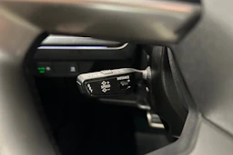 musta Audi Q4 e-tron 2023 kuva 13.