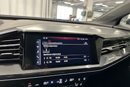 musta Audi Q4 e-tron 2023 kuva 19.