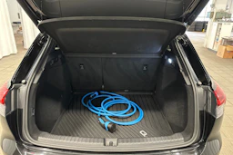 musta Audi Q4 e-tron 2023 kuva 25.