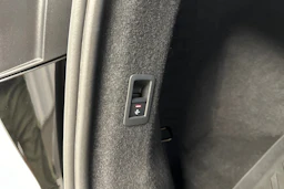 musta Audi Q4 e-tron 2023 kuva 27.