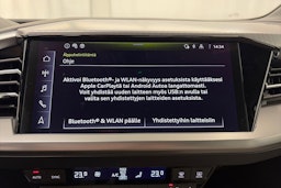 valkoinen Audi Q4 e-tron 2023 kuva 22.