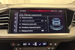 valkoinen Audi Q4 e-tron 2023 kuva 24.