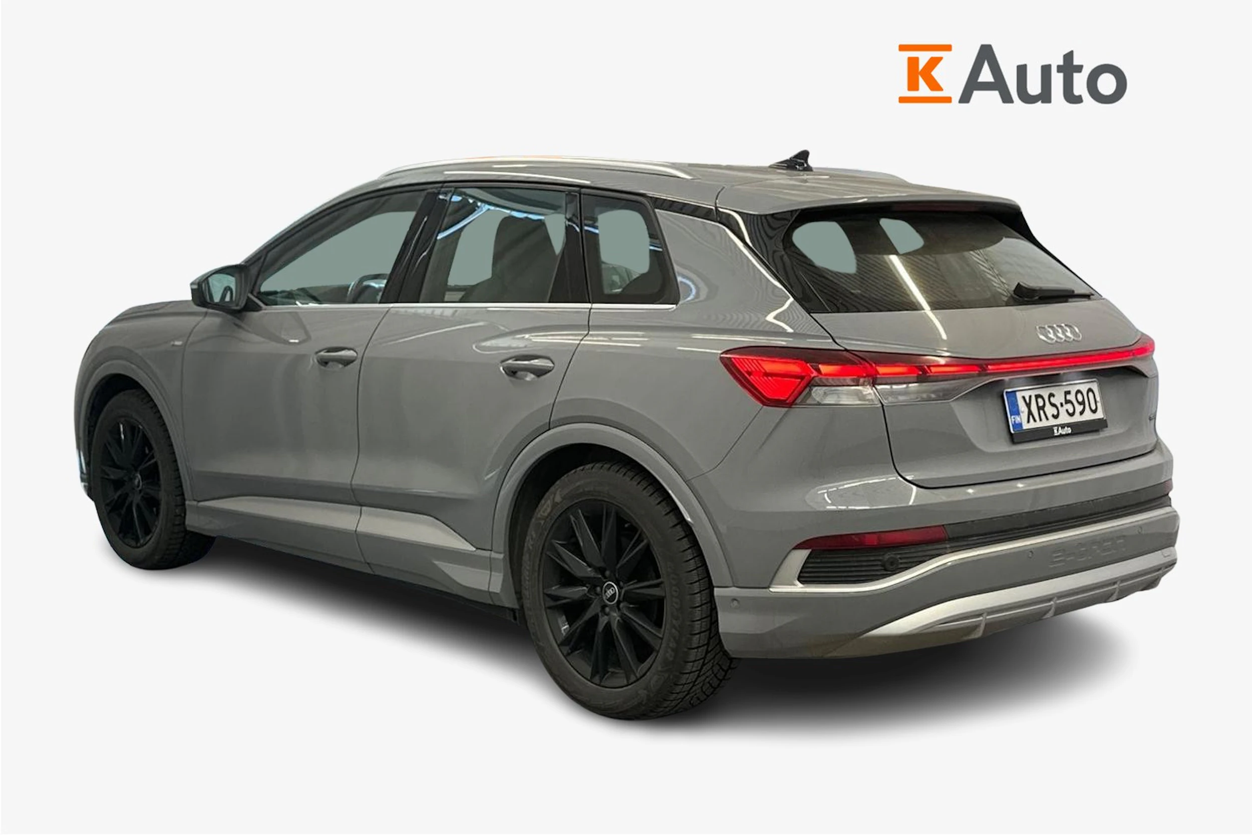 harmaa Audi Q4 e-tron 2023 kuva 2.