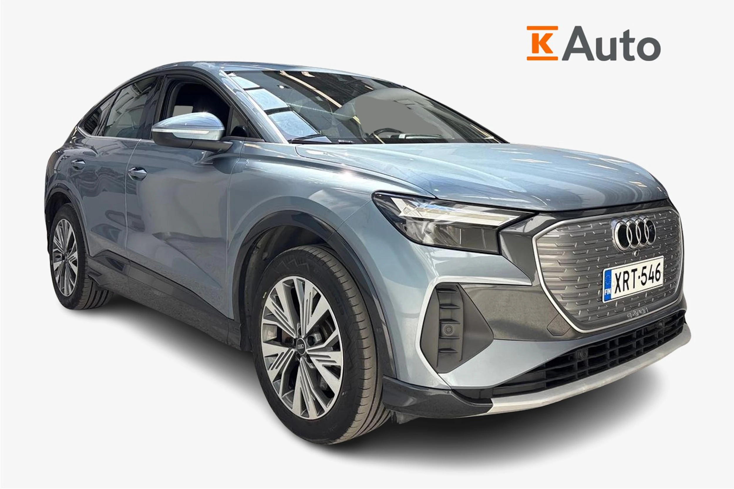 Sininen Audi Q4 e-tron 2023 kuva 1.