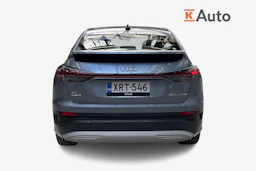 Sininen Audi Q4 e-tron 2023 kuva 3.