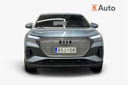 sininen Audi Q4 e-tron 2023 kuva 5.