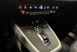 harmaa Audi Q4 e-tron 2023 kuva 24.