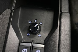 met. harmaa Audi Q4 e-tron 2023 kuva 21.