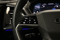 harmaa Audi Q4 e-tron 2023 kuva 11.