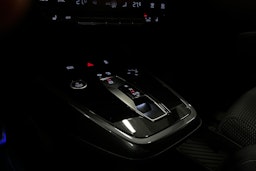 harmaa Audi Q4 e-tron 2023 kuva 23.