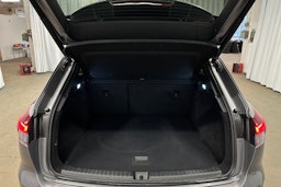 harmaa Audi Q4 e-tron 2023 kuva 29.