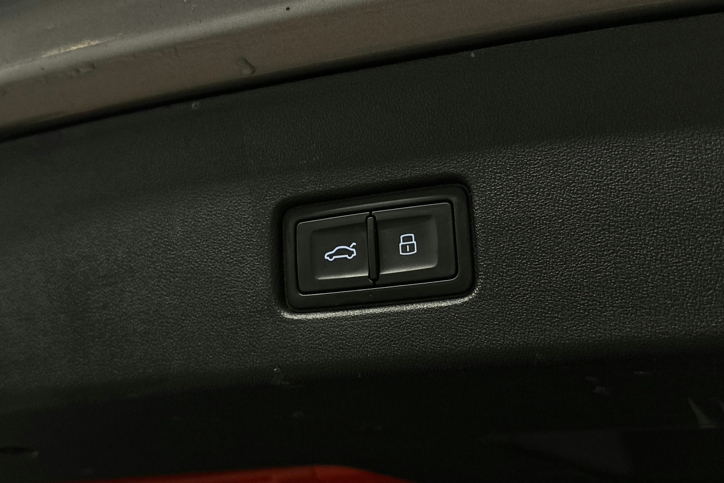 harmaa Audi Q4 e-tron 2023 kuva 30.