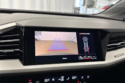 harmaa Audi Q4 e-tron 2023 kuva 16.