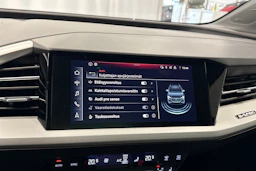 harmaa Audi Q4 e-tron 2023 kuva 19.